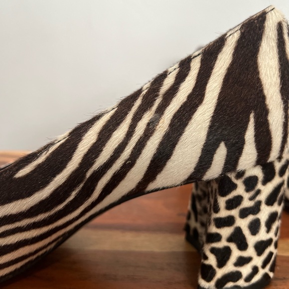 Moschino Pony style calfskin mid heel - Picture 3 of 10